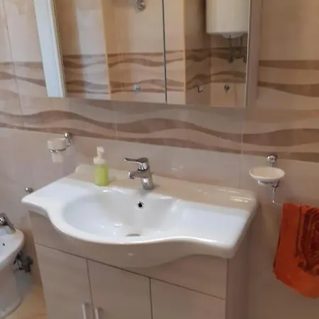 La Casa Gialla - Anfiteatro *